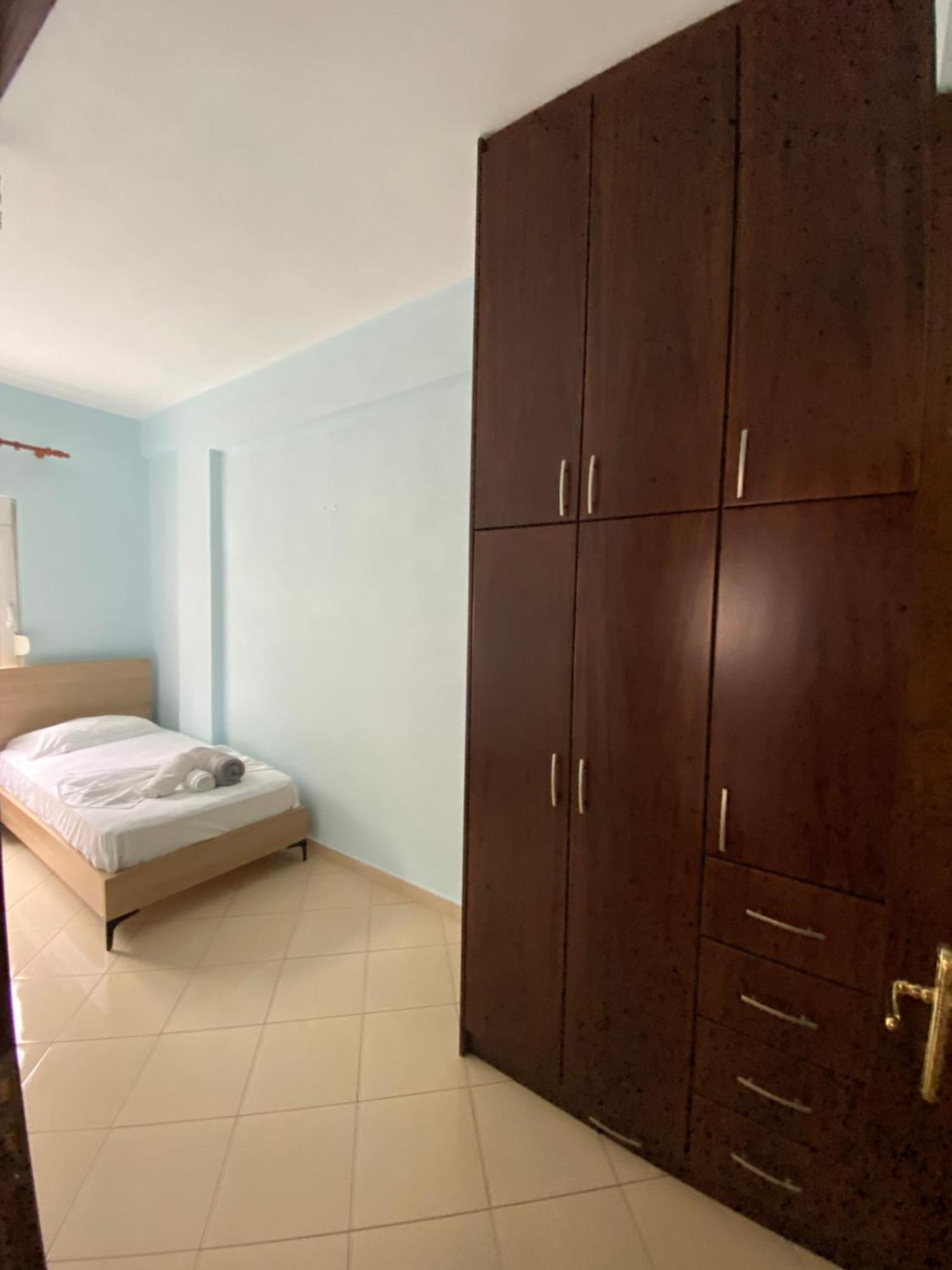 L.T. Apartment 5Th Street Sarandë 외부 사진