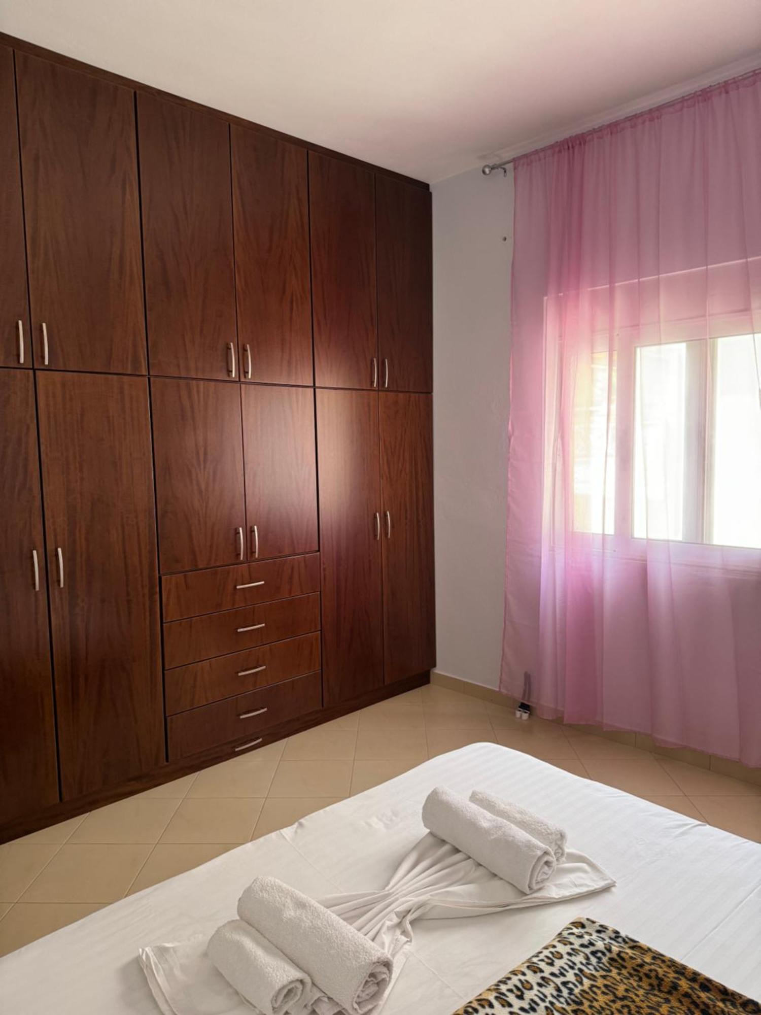 L.T. Apartment 5Th Street Sarandë 외부 사진